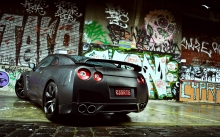 Nissan GT-R    